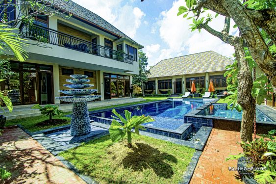 Image 2 from 4 Bedroom Luxury Villa for Monthly Rental in Bali Seminyak Oberoi