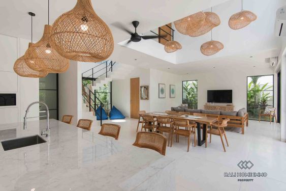 Image 8 from Vila Desain Modern 4 Kamar Disewakan di Umalas