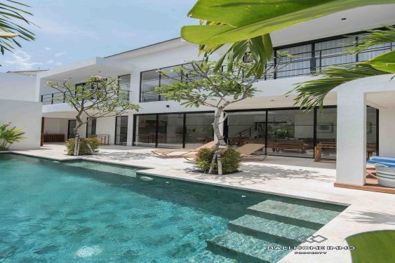 Image 3 from 4 Bedroom Modern Designed Villa For Rent in Umalas