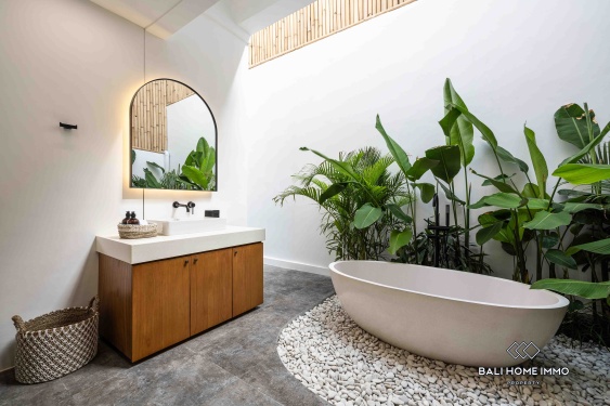 Image 18 from 4 Bedroom Modern Villa for investment in Near Batu Bolong Beach