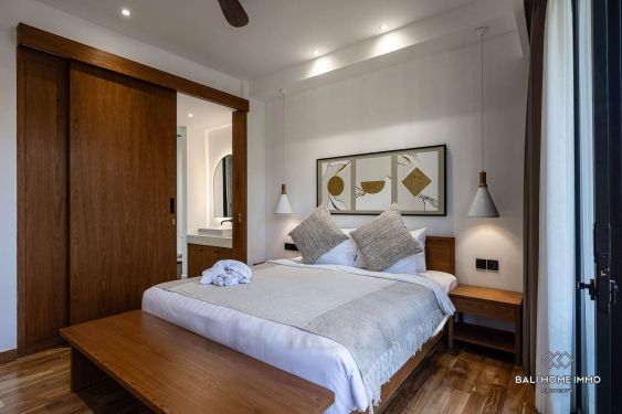 Image 10 from Villa moderne de 4 chambres à vendre à proximité de la plage de Batu Bolong