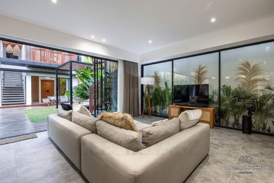 Image 5 from Villa moderne de 4 chambres à vendre à proximité de la plage de Batu Bolong