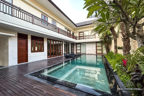 Image 1 from 4 Bedroom Modern Villa For Rent in Batu Bolong Canggu