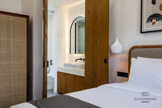 Image 16 from 4 Bedroom Modern Villa for sale leasehold near Batu Bolong beach