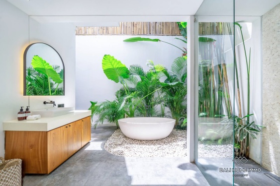 Image 19 from 4 Bedroom Modern Villa for sale leasehold near Batu Bolong beach