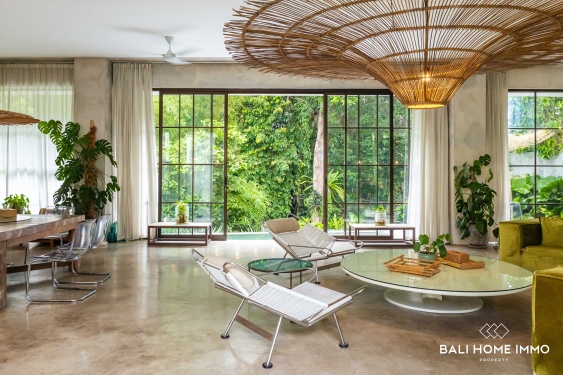 Image 6 from Vila modern 4 kamar berpemandangan hutan dan sungai dijual di Pererenan Beachside