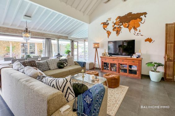 Image 9 from Dijual Properti 4 Kamar Tidur dengan Pemandangan Sawah di Kerobokan