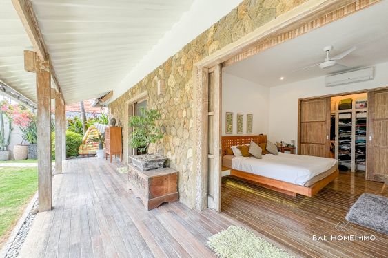 Image 17 from Dijual Properti 4 Kamar Tidur dengan Pemandangan Sawah di Kerobokan