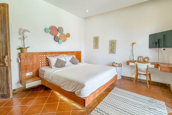 Image 19 from Dijual Properti 4 Kamar Tidur dengan Pemandangan Sawah di Kerobokan