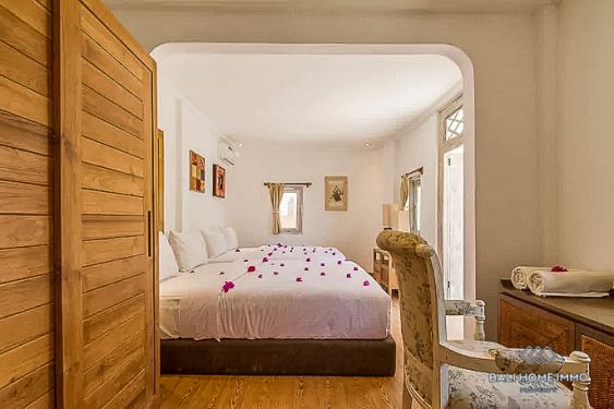 Image 7 from Dijual Vila Tepi Pantai Tropis 4 Kamar di Gili Meno