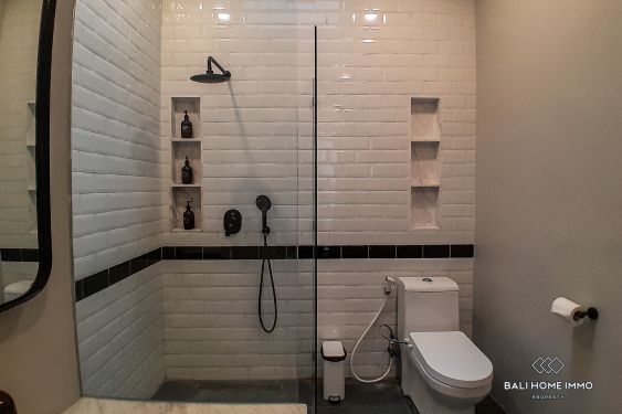 Image 4 from 4 Bedroom Tropical Villa For Sale and Rent in the heart of Berawa