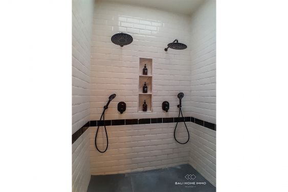 Image 11 from 4 Bedroom Tropical Villa For Sale and Rent in the heart of Berawa