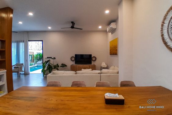 Image 5 from Vila Tropis 4 Kamar Dijual di jantung Berawa