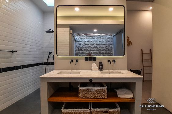 Image 8 from 4 Bedroom Tropical Villa For Sale and Rent in the heart of Berawa