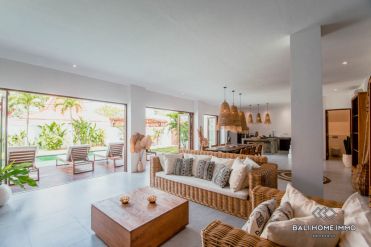 Image 18 from Vila 4 Kamar Tidur Dijual & Disewakan di Bali Canggu Batu Bolong