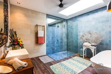 Image 11 from 5 Bedroom Villa for Sale Batu Bolong - Canggu