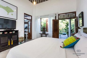 Image 7 from 5 Bedroom Villa for Sale Batu Bolong - Canggu