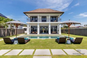 Image 1 from 4 Bedroom Villa for Rentals in Bali Canggu Berawa