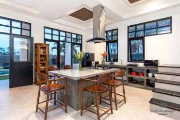 Image 6 from 4 Bedroom Villa with garden for Rent in Bali Canggu Berawa