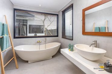 Image 18 from 4 Bedroom Villa with garden for Rent in Bali Canggu Berawa