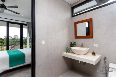 Image 12 from 4 Bedroom Villa with garden for Rent in Bali Canggu Berawa