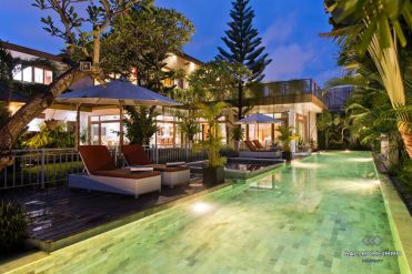 Image 1 from Villa de 4 chambres à vendre et à louer à Bali Kerobokan