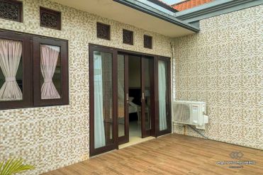 Image 2 from Villa de 4 chambres à vendre en pleine propriété à Batu Bulan