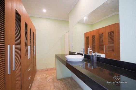 Image 16 from 4 Bedroom Villa for Sale Freehold in Canggu