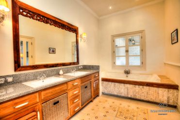 Image 3 from 4 Bedroom Villa For  Sale Freehold in Tanah Lot area