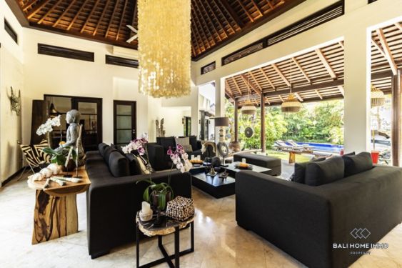 Image 15 from 4 Bedroom Villa for Sale and Rent in Umalas Bali