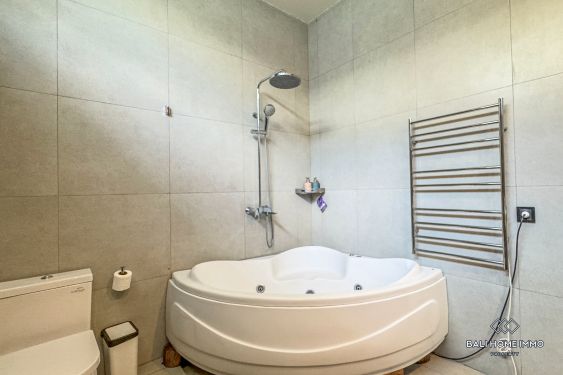 Image 20 from 4 bedroom villa for sale in Canggu Batu Bolong Bali