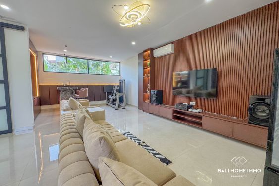 Image 3 from Vila 4 Kamar Dijual di Jantung Berawa