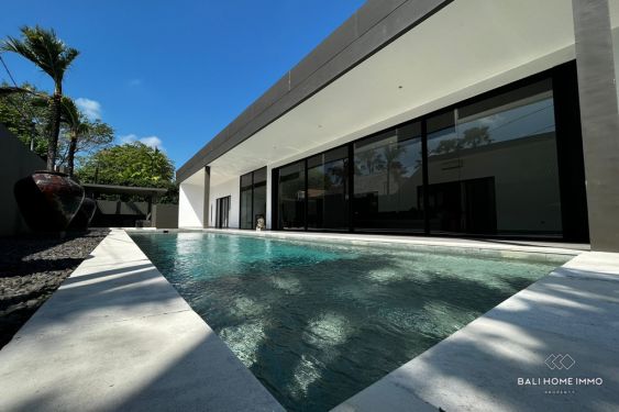 Image 4 from Vila 4 Kamar Tidur Disewakan Jangka Panjang di Bali Umalas