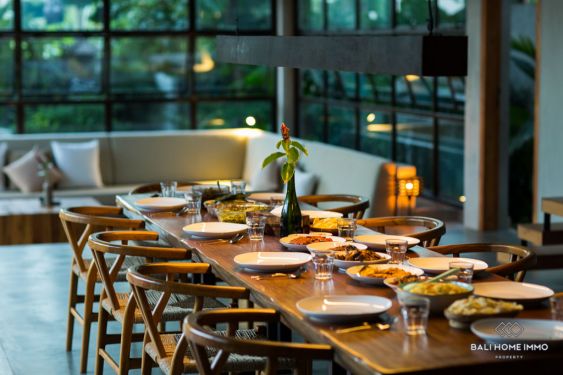 Image 7 from 4 Bedroom Villa For Sale Leasehold in Berawa Bali