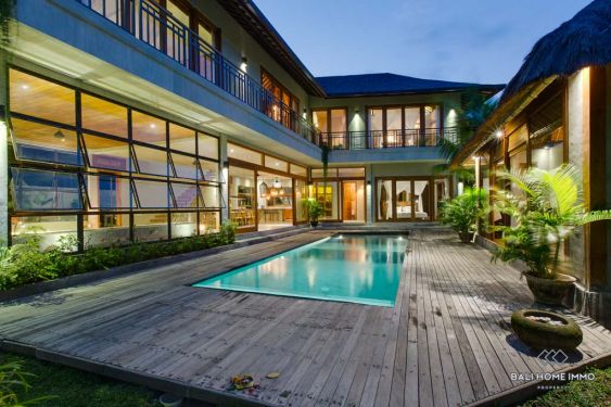 Image 12 from 4 Bedroom Villa For Sale Leasehold in Berawa Bali