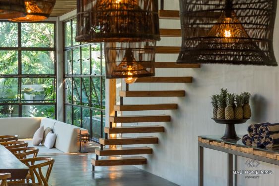 Image 10 from 4 Bedroom Villa For Sale Leasehold in Berawa Bali