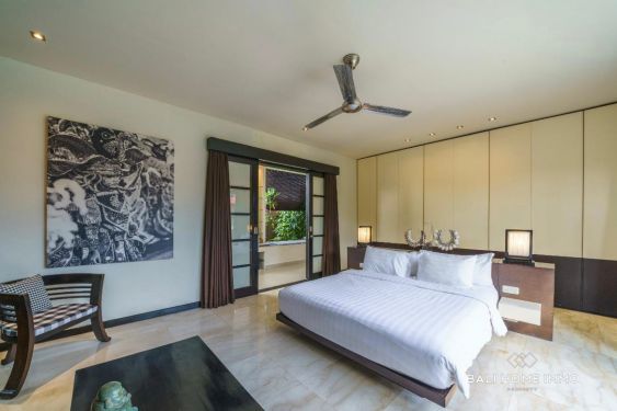 Image 9 from Villa 4 Kamar untuk Dijual dan Disewa di Berawa