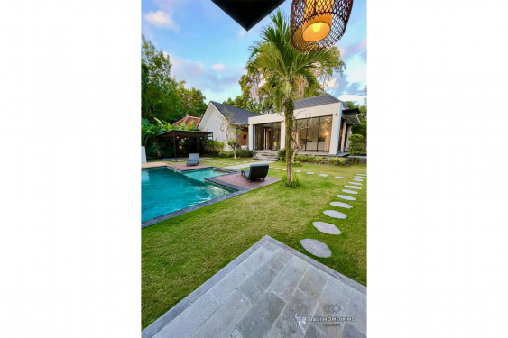 Image 5 from 4 Bedroom Villa for Sale Leasehold in Pererenan