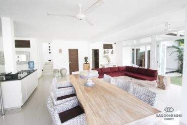 Image 4 from 4 Bedroom Villa for Yearly Rental in Bali Seminyak