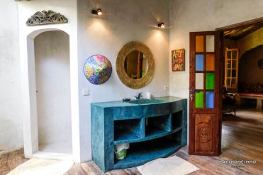 Image 20 from 5 Bedroom Villa For Rent in Seminyak Bali