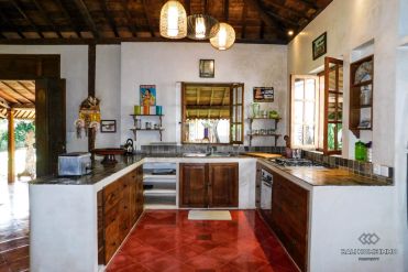 Image 3 from 5 Bedroom Villa For Rent in Seminyak Bali