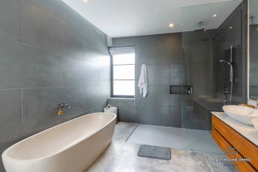 Image 11 from 4 Bedroom Villa For Sale in Umalas