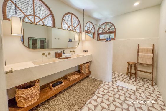 Image 16 from Dijual Vila Tropis 4 Kamar Tidur Jarak Berjalan Kaki dari Pantai Pererenan Bali