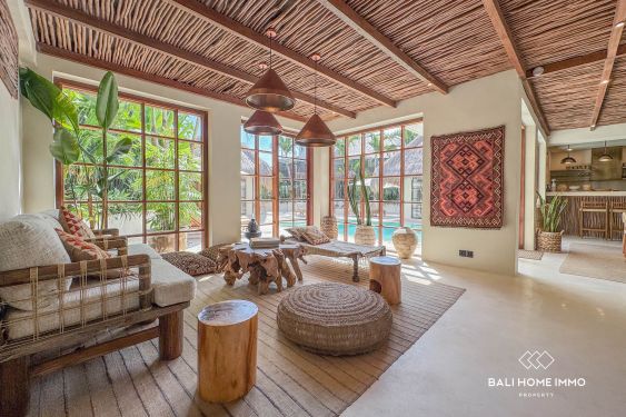 Image 4 from Dijual Vila Tropis 4 Kamar Tidur Jarak Berjalan Kaki dari Pantai Pererenan Bali