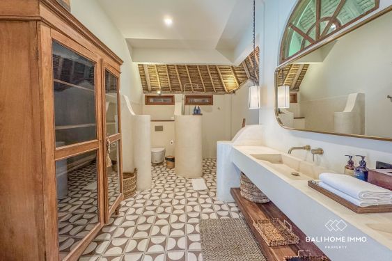 Image 17 from Dijual Vila Tropis 4 Kamar Tidur Jarak Berjalan Kaki dari Pantai Pererenan Bali