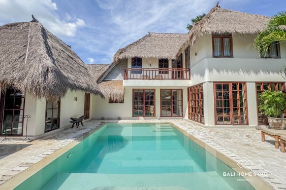 Image 20 from Dijual Vila Tropis 4 Kamar Tidur Jarak Berjalan Kaki dari Pantai Pererenan Bali