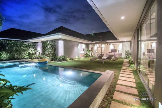 Image 1 from 4 Bedroom Villa For Yearly Rental in Bali Berawa