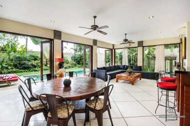 Image 17 from Villa 4 Kamar Disewakan Tahunan di Berawa