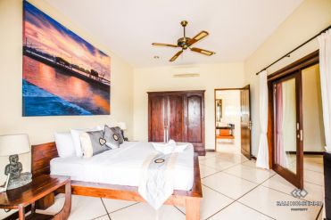 Image 5 from Villa 4 Kamar Disewakan Tahunan di Berawa