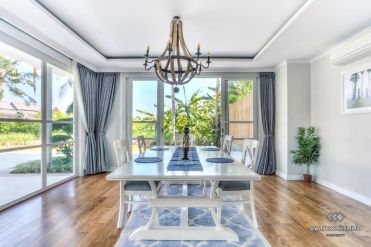 Image 6 from Villa Keluarga 4 Kamar Tidur dengan Taman Luas Dijual di Canggu Berawa
